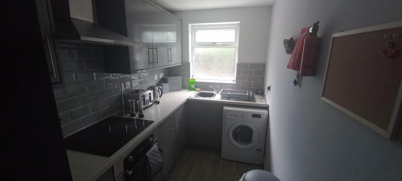 6-Min Walk To New Cross Parking Long Stay Discounts Wolverhampton Exterior foto
